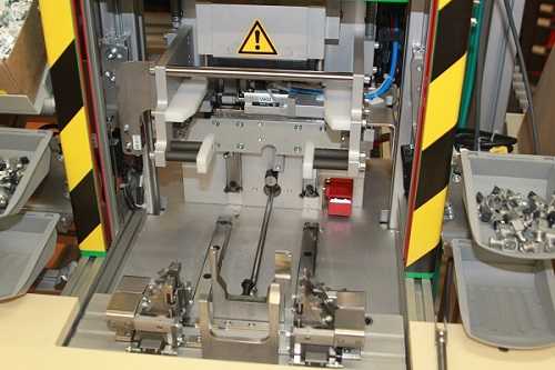 outillage semi-automatique, insertion composants