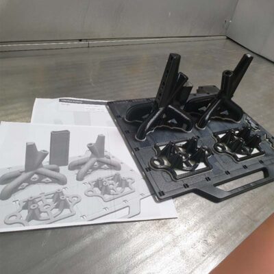 Eléments de préhenseur robot avec canaux de mise sous vide intégrés